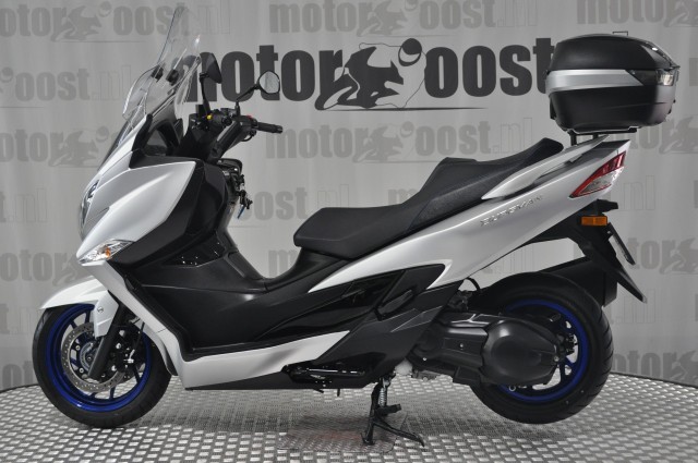 SUZUKI BURGMAN 400   ABS A2 RIJBEWIJS   ( 35 KW ), Motor Oost, Enter