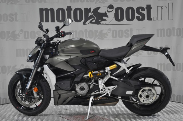 DUCATI STREETFIGHTER V2 , Motor Oost, Enter