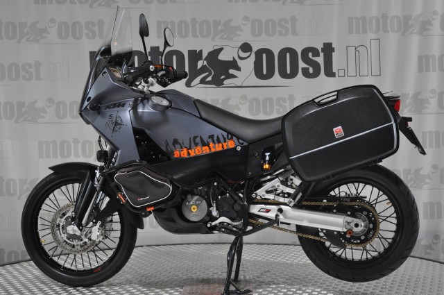 KTM 990 ADVETURE   LC8 , Motor Oost, Enter