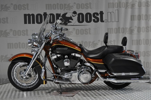 HARLEY-DAVIDSON ROAD KING   SCREMIN EAGLE 105 YEARS EDITION, Motor Oost, Enter