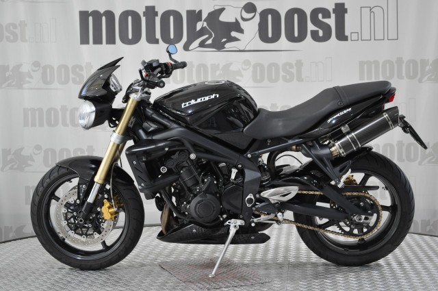 TRIUMPH STREET 5TRIPLE 675 , Motor Oost, Enter