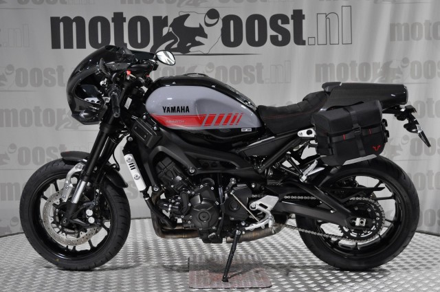 YAMAHA XSR 900   ABARTH  LIMETED EDITION  306-695, Motor Oost, Enter