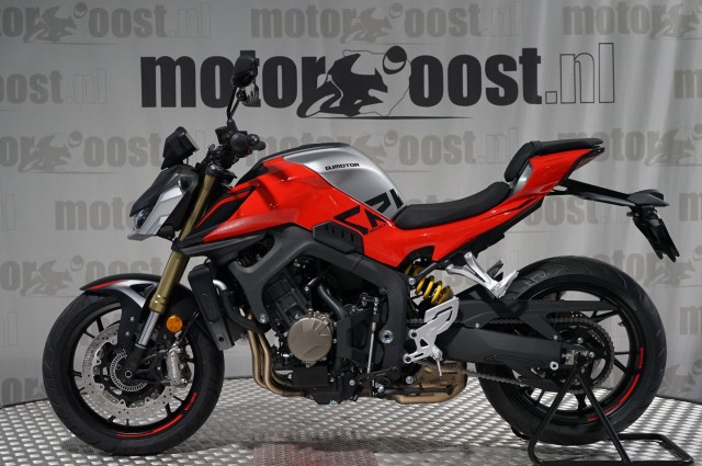 SUZUKI SRK 800 A OF A2 RIJBEWIJS LEVERBAAR, Motor Oost, Enter