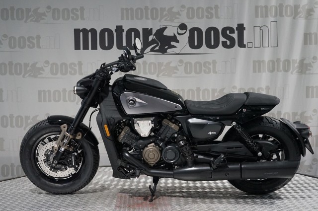 SUZUKI SRV 600 V , Motor Oost, Enter