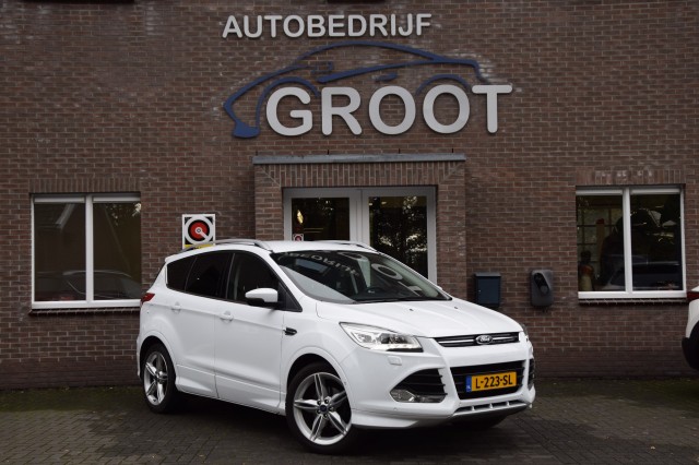 FORD KUGA 1.5 TITANIUM PLUS! ZEER NETJES! , Autobedrijf C. Groot B.V., De Heurne