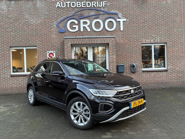 VOLKSWAGEN T-ROC 1.5 TSI 150PK AUTOMAAT! LED/ADAP.CRUISE/CARPLAY, Autobedrijf C. Groot B.V., De Heurne