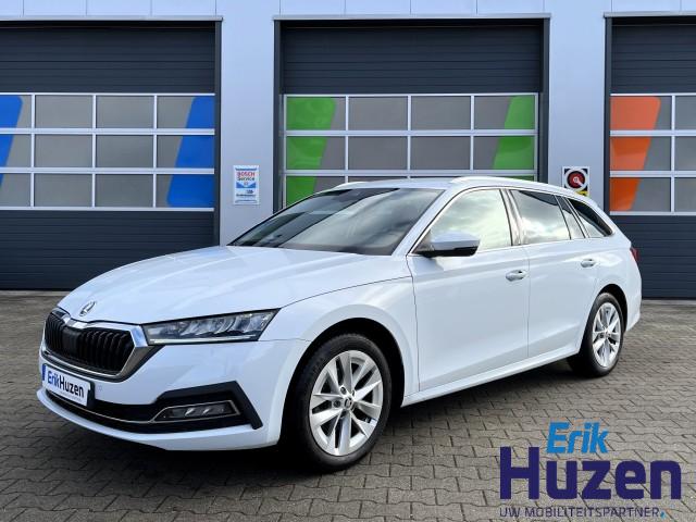 Skoda Octavia - Octavia 2022 / CarPlay / Stoelverwarming / Park Assist / 113k km / NL-Auto