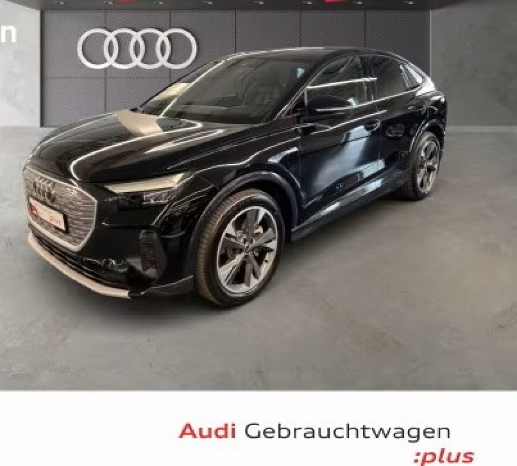 AUDI, Q4