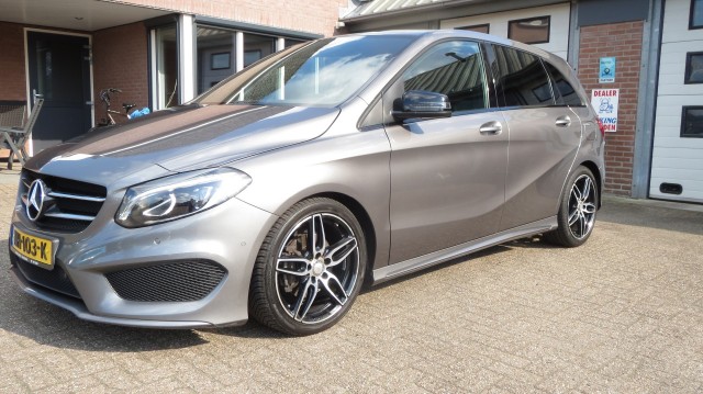 MERCEDES-BENZ B-KLASSE Ambition AMG automaat navi 18 , Lohuis Auto's, Nijverdal