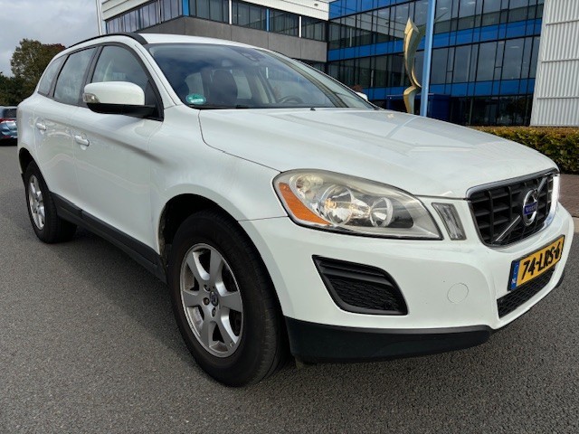 VOLVO XC60 2.0T Kinetic, Nijboer Auto's, Hengelo