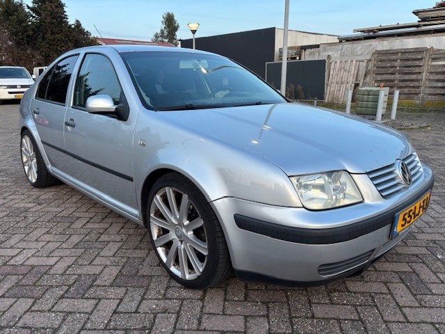 VOLKSWAGEN BORA 2.0 SPORTLINE, Nijboer Auto's, Hengelo