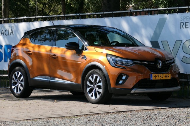 RENAULT CAPTUR