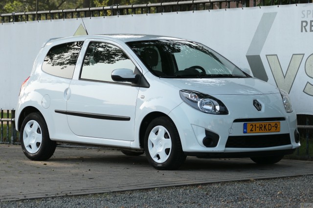 RENAULT TWINGO 1.2 16v 75 Collection, Garagebedrijf Bakker Apeldoorn B.V., Apeldoorn