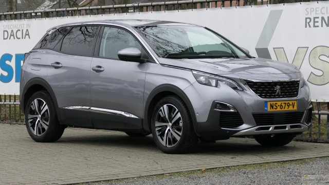 PEUGEOT 3008 1.6 e-THP Automaat Allure, Garagebedrijf Bakker Apeldoorn B.V., Apeldoorn