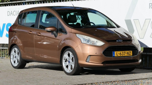 FORD B-MAX 1.0 120 EcoBoost Titanium, Garagebedrijf Bakker Apeldoorn B.V., Apeldoorn