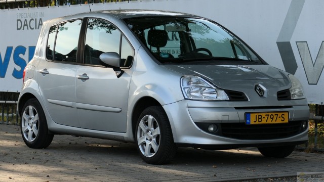 RENAULT MODUS 1.2 16v 75 Dynamique, Garagebedrijf Bakker Apeldoorn B.V., Apeldoorn