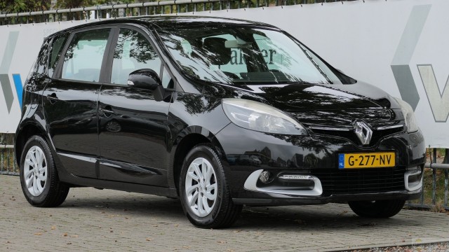 RENAULT SCENIC TCe 115 Limited, Garagebedrijf Bakker Apeldoorn B.V., Apeldoorn