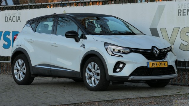 RENAULT CAPTUR 1.6 160 PHEV Plugin Hybrid Intens, Garagebedrijf Bakker Apeldoorn B.V., Apeldoorn