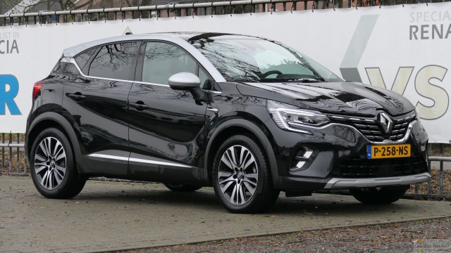 RENAULT CAPTUR TCe 140 EDC Automaat Initiale Paris, Garagebedrijf Bakker Apeldoorn B.V., Apeldoorn