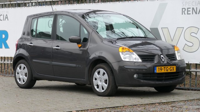 RENAULT MODUS 1.4 16v Dynamique, Garagebedrijf Bakker Apeldoorn B.V., Apeldoorn
