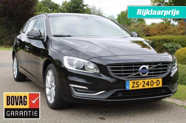 VOLVO V60 2.0T6 AWD 306pk R-Design ECC/cruise/navi/schuifdak/leer/trekhaak, Autobedrijf Roetert, Loenen