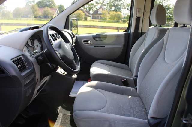 PEUGEOT EXPERT Rolstoelbus 2.0 HDI Profit+ Airco/Cruise/PDC/Trekhaak, Autobedrijf Roetert, Loenen