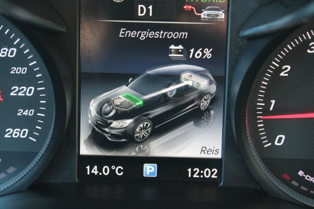 MERCEDES-BENZ C-KLASSE Estrate 279pk Plug-in Hybrid automaat ACC/ECC/navi/half leer/tre, Autobedrijf Roetert, Loenen