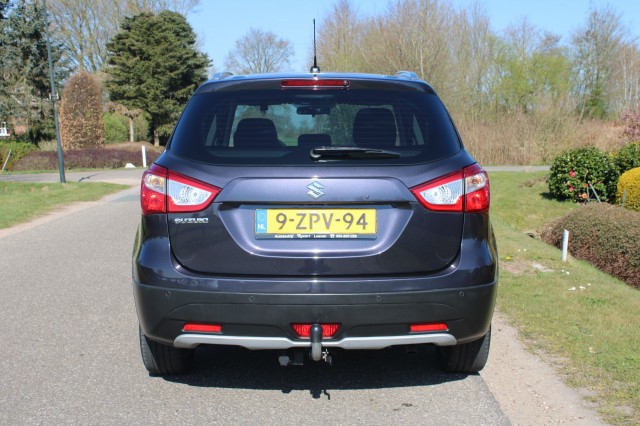 SUZUKI SX4 S-CROSS 1.6 120pk ECC/cruise/panorama-schuifdak/trekhaak, Autobedrijf Roetert, Loenen