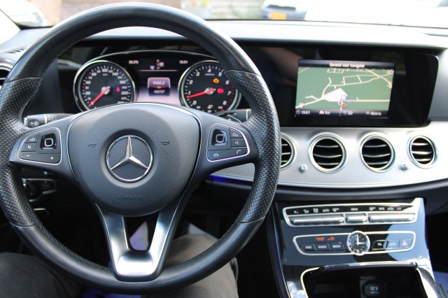 MERCEDES-BENZ E-KLASSE 250 211pk Sedan Prestige Plus automaat ECC/cruise/navi/camera, Autobedrijf Roetert, Loenen