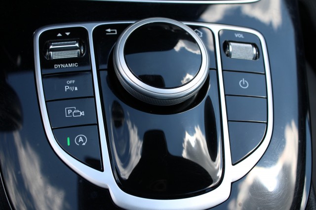 MERCEDES-BENZ E-KLASSE 250 211pk Sedan Prestige Plus automaat ECC/cruise/navi/camera, Autobedrijf Roetert, Loenen