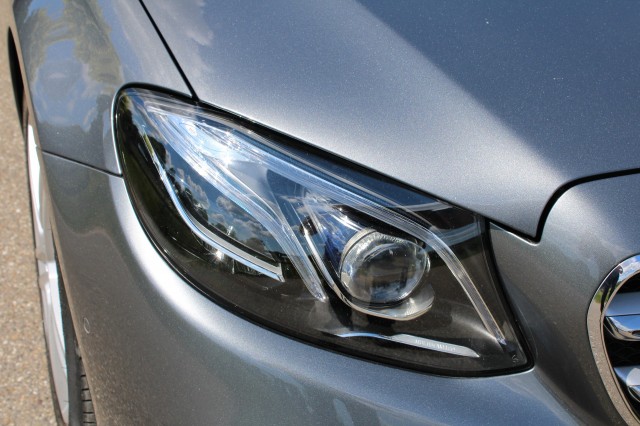 MERCEDES-BENZ E-KLASSE 250 211pk Sedan Prestige Plus automaat ECC/cruise/navi/camera, Autobedrijf Roetert, Loenen