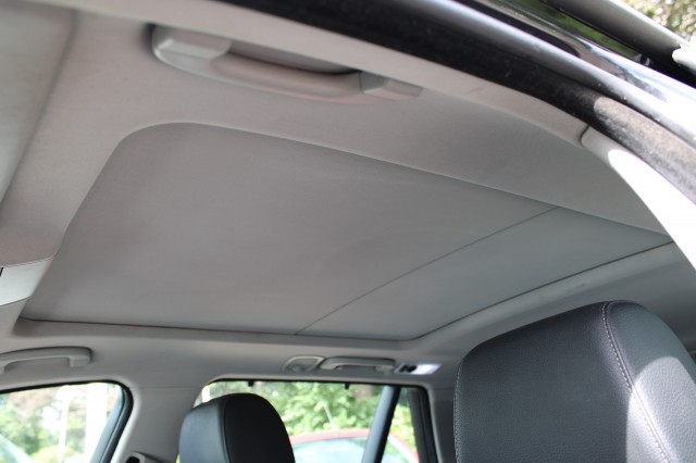 BMW 3-SERIE 325I 218pk High Executive automaat leer/ECC/navi/schuifdak handelsprijs, Autobedrijf Roetert, Loenen