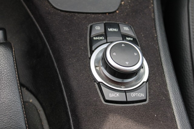 BMW 3-SERIE 325I 218pk High Executive automaat leer/ECC/navi/schuifdak handelsprijs, Autobedrijf Roetert, Loenen