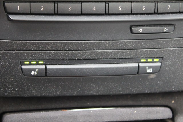 BMW 3-SERIE 325I 218pk High Executive automaat leer/ECC/navi/schuifdak handelsprijs, Autobedrijf Roetert, Loenen
