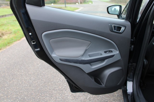 FORD ECOSPORT 1.0 125pk Titanium ECC/cruise/PDC/lichmet. velgen, Autobedrijf Roetert, Loenen