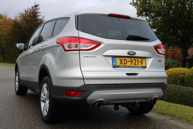 FORD KUGA 1.5 150pk Trend Ultimate ECC/Cruise/Navi/PDC/Trekhaak/Stoelverw, Autobedrijf Roetert, Loenen