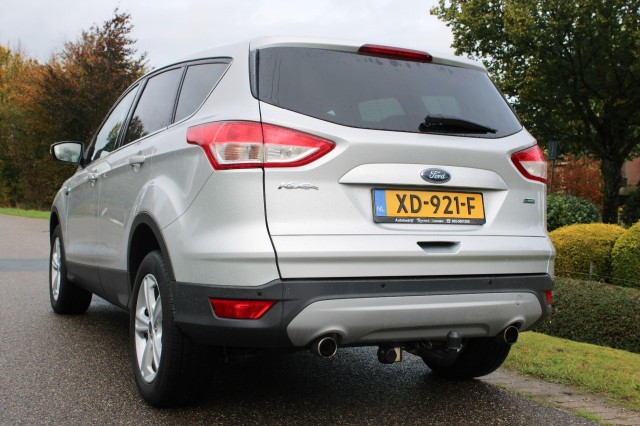FORD KUGA 1.5 150pk Trend Ultimate ECC/Cruise/Navi/PDC/Trekhaak/Stoelverw, Autobedrijf Roetert, Loenen