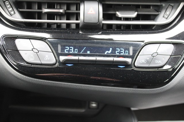 TOYOTA C-HR 1.8 122pk Hybrid Automaat Active ECC/Cruise/Navi/Camera, Autobedrijf Roetert, Loenen