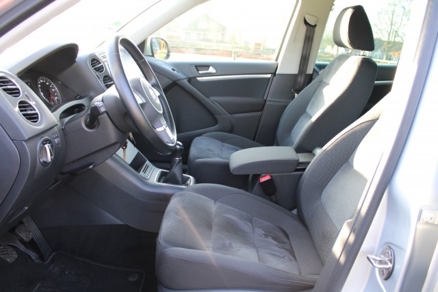 VOLKSWAGEN TIGUAN 1.4TSI 122pk Sport&Style ECC/cruise/navi/PDC/trekhaak, Autobedrijf Roetert, Loenen