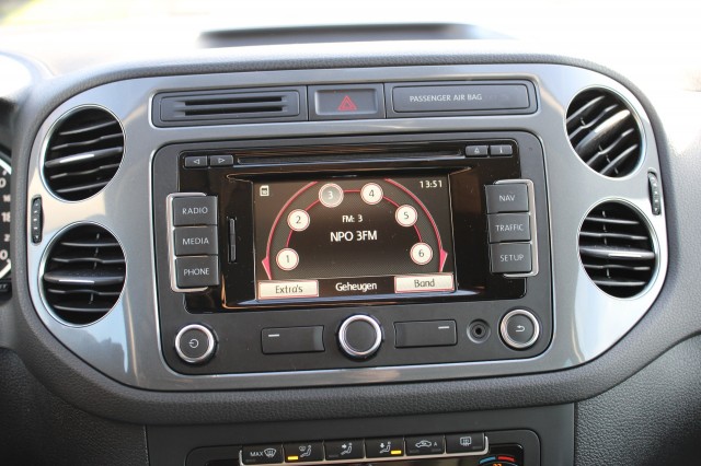 VOLKSWAGEN TIGUAN 1.4TSI 122pk Sport&Style ECC/cruise/navi/PDC/trekhaak, Autobedrijf Roetert, Loenen