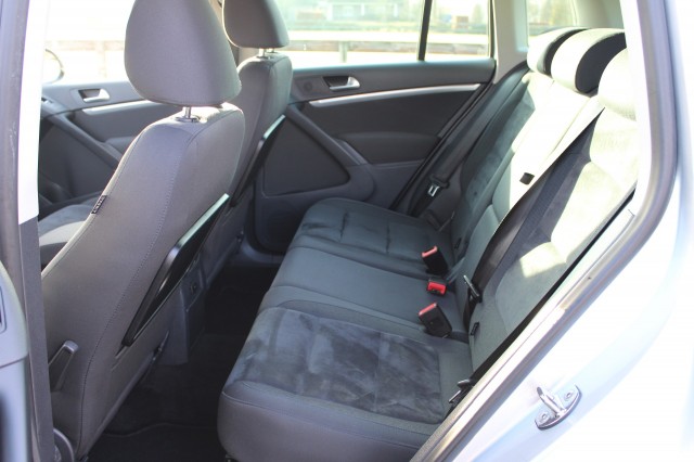 VOLKSWAGEN TIGUAN 1.4TSI 122pk Sport&Style ECC/cruise/navi/PDC/trekhaak, Autobedrijf Roetert, Loenen