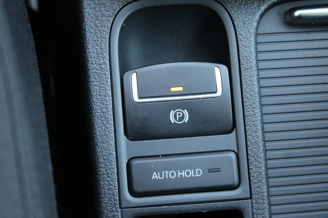 VOLKSWAGEN TIGUAN 1.4TSI 122pk Sport&Style ECC/cruise/navi/PDC/trekhaak, Autobedrijf Roetert, Loenen