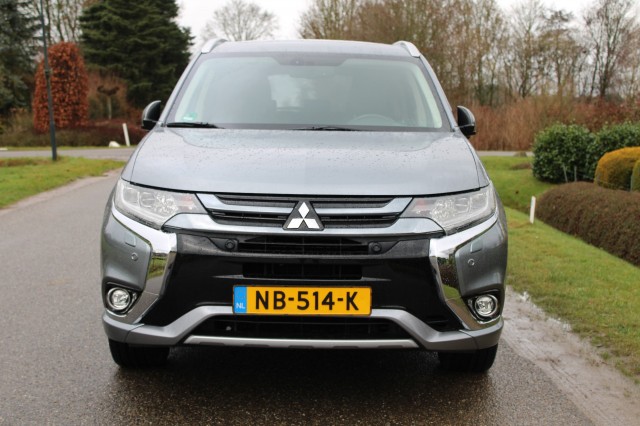 MITSUBISHI OUTLANDER 2.0 PHEV PRESTIGE, Autobedrijf Roetert, Loenen