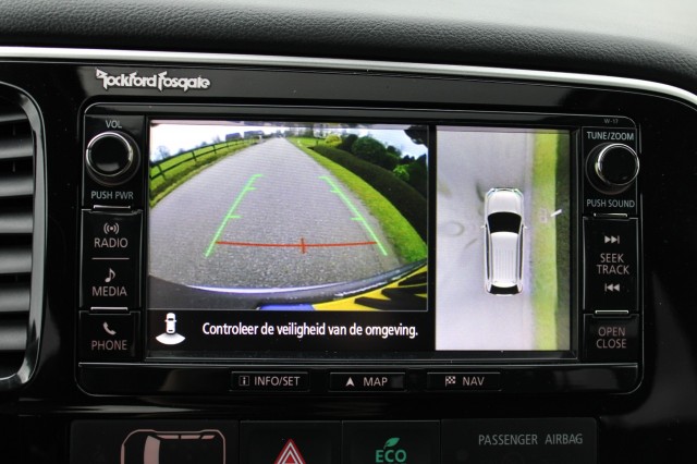 MITSUBISHI OUTLANDER 2.0 PHEV PRESTIGE, Autobedrijf Roetert, Loenen