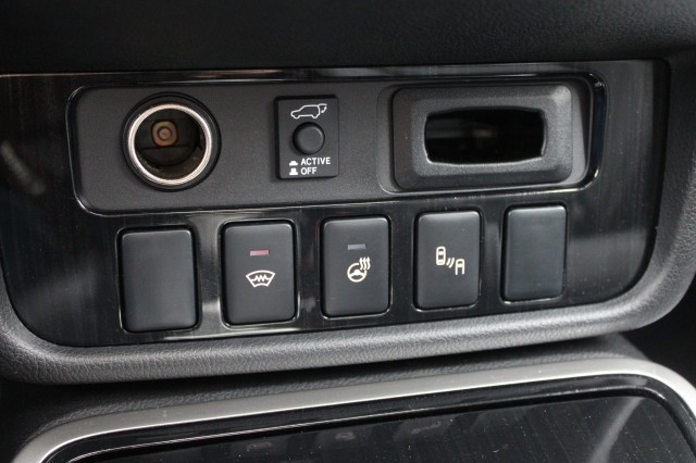 MITSUBISHI OUTLANDER 2.0 PHEV PRESTIGE, Autobedrijf Roetert, Loenen