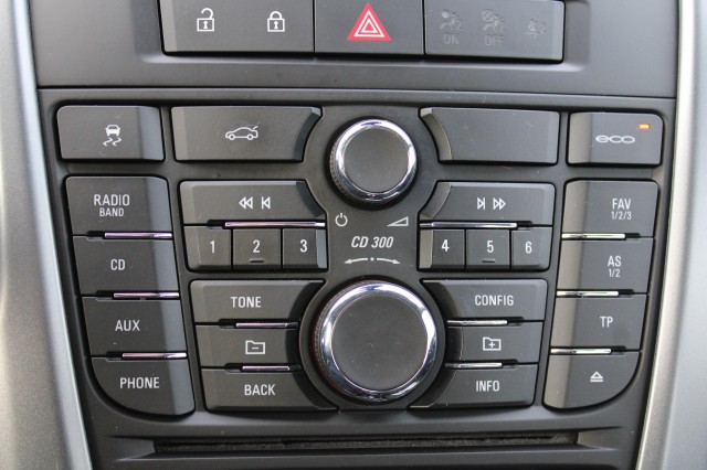 OPEL ASTRA 1.4 Turbo 140pk Cosmo Sedan airco/cruise/lm velgen, Autobedrijf Roetert, Loenen