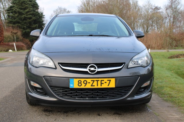 OPEL ASTRA 1.4 Turbo 140pk Cosmo Sedan airco/cruise/lm velgen, Autobedrijf Roetert, Loenen