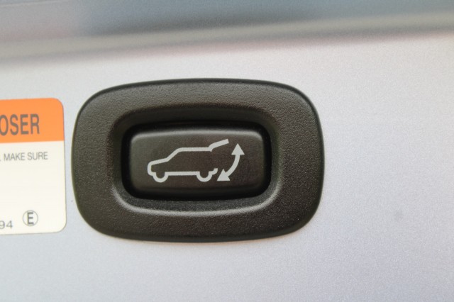 MITSUBISHI OUTLANDER 2.0PHEV 203pk Instyle automaat 4WD/leer/ECC/cruise/navi/schuifdak/standkachel/trekhaak, Autobedrijf Roetert