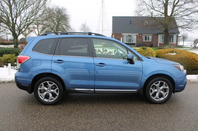 SUBARU FORESTER 2.5 PZEV 218pk AWD automaat leer/ECC/ACC/pano-schuifdak/lm velgen, Autobedrijf Roetert, Loenen