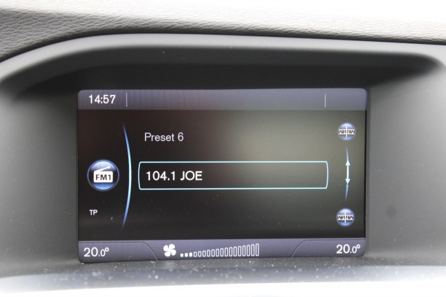 VOLVO V60 1.6 T3 150pk Kinetic ECC/cruise/navi/PDC/trekhaak, Autobedrijf Roetert, Loenen